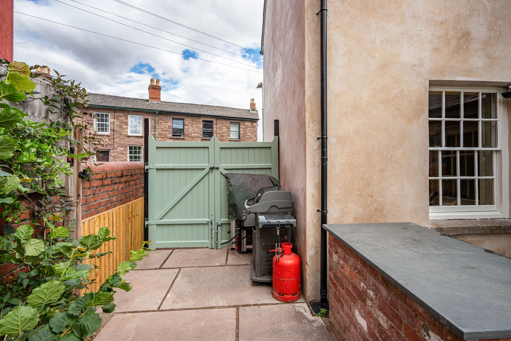 Side Access- click for photo gallery